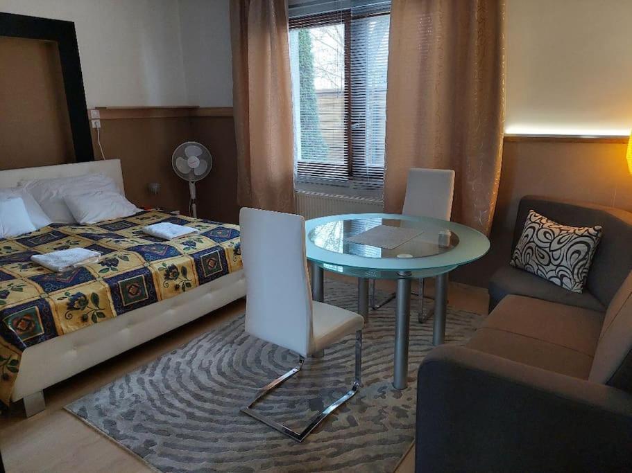 Ujszeged Apartman Extérieur photo